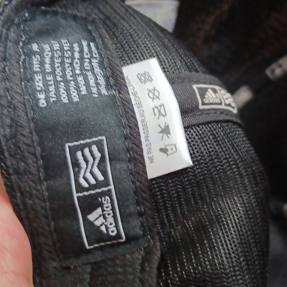Adidas  hat - Picture 6 of 9